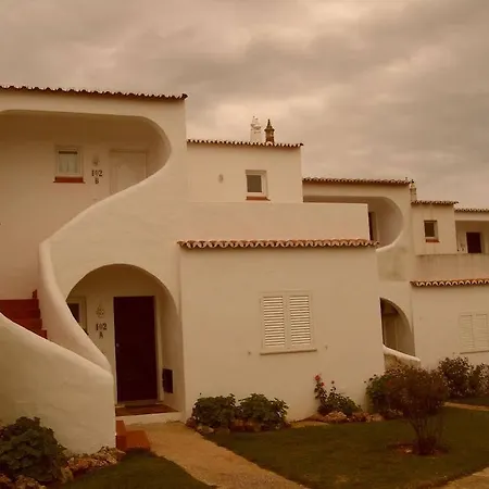 Senhora Da Rocha מלון 2*