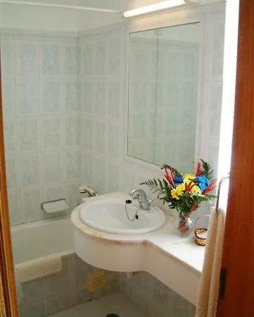 Hotel Senhora Da Rocha Armação de Pêra