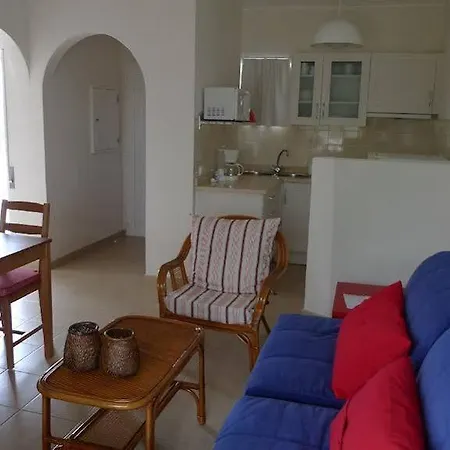 Senhora Da Rocha 2*