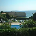 Senhora Da Rocha Hotel